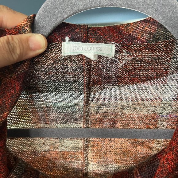 PLAID BLOUSE SIZE SMALL - Picture 8 of 8